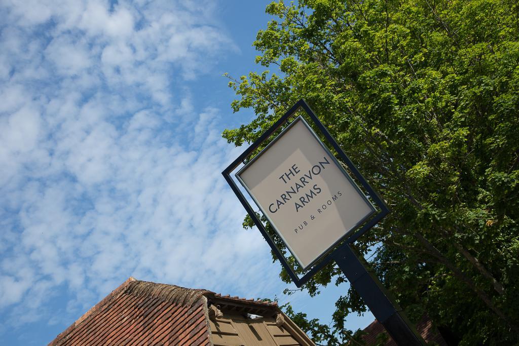 The Carnarvon Arms Hotel Newbury  Buitenkant foto