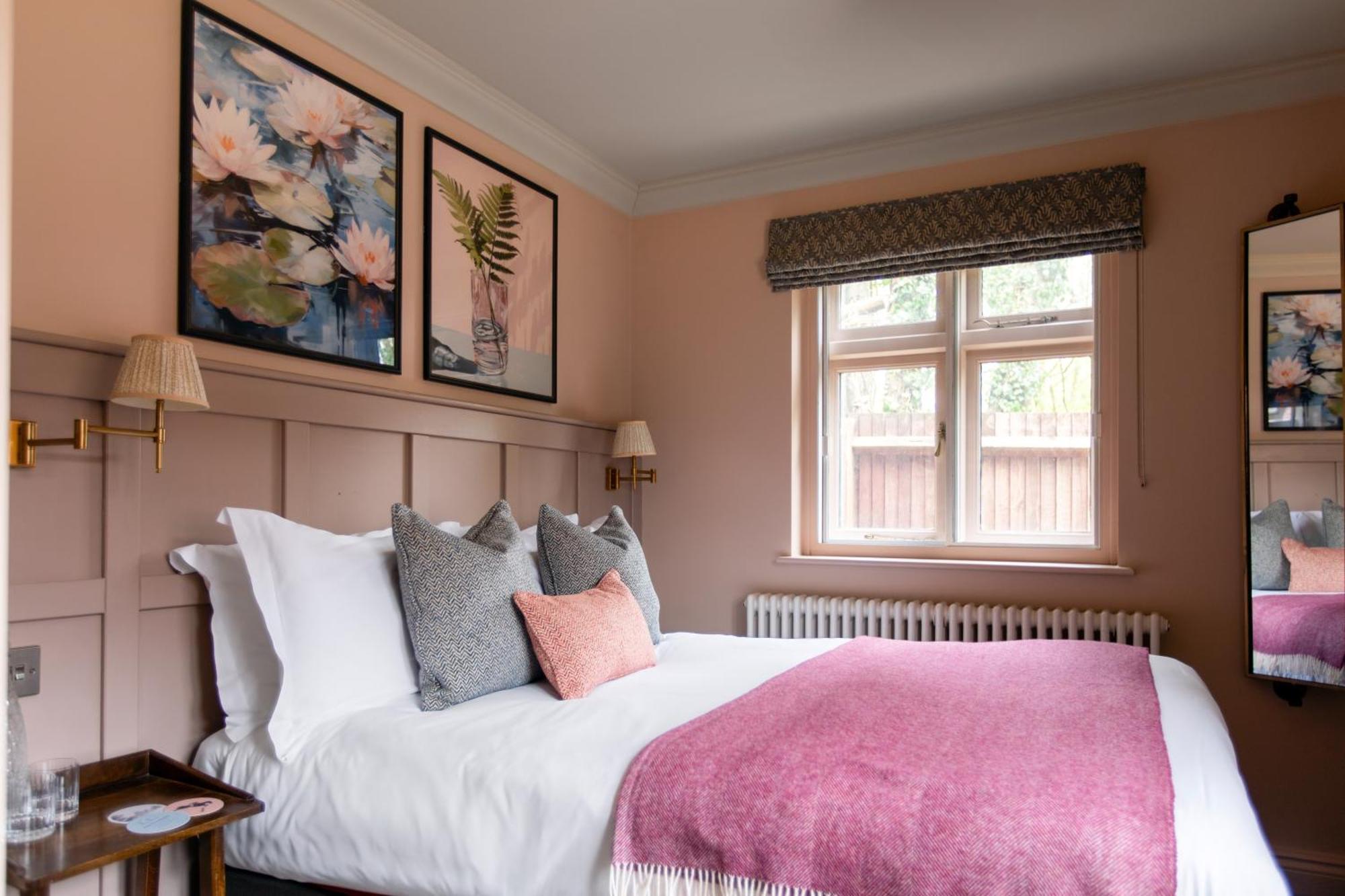 The Carnarvon Arms Hotel Newbury  Buitenkant foto