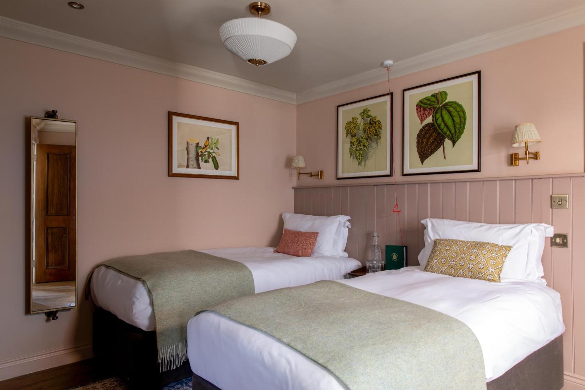 The Carnarvon Arms Hotel Newbury  Buitenkant foto