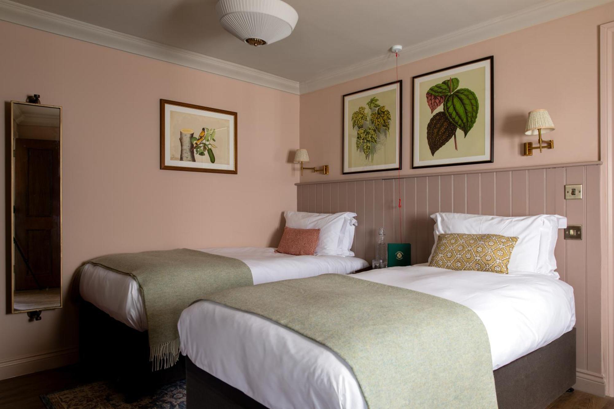 The Carnarvon Arms Hotel Newbury  Buitenkant foto