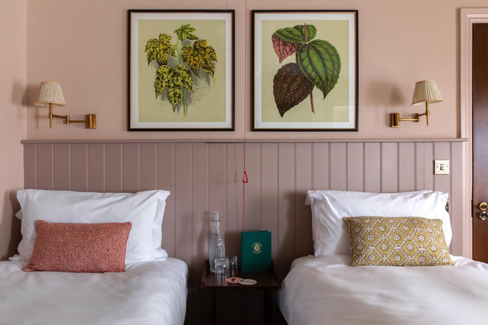 The Carnarvon Arms Hotel Newbury  Buitenkant foto
